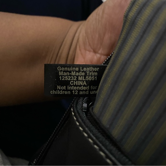 NWT : Fossil : black genuine leather classic ‘midway u zip’ utility bag handbag - Picture 8 of 10